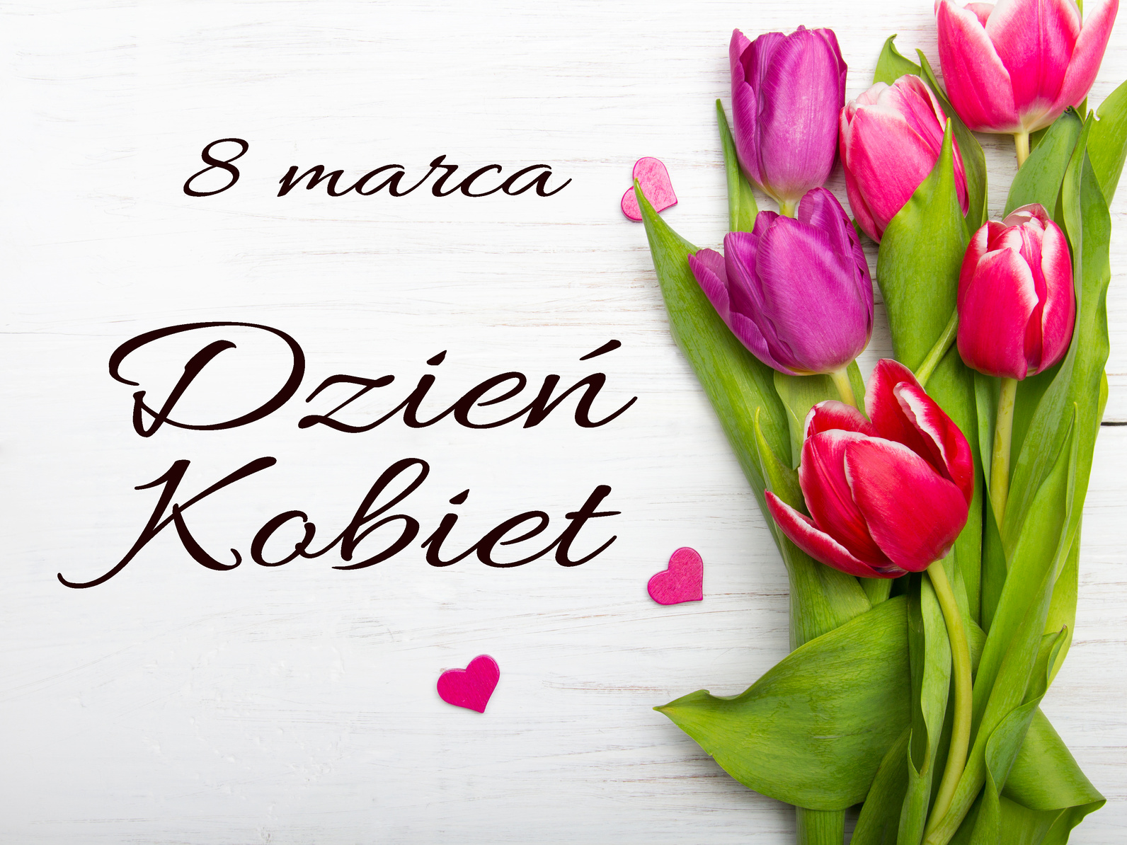 zdjęcie przedstawia bukiet tulipanów z okazji 8 marca