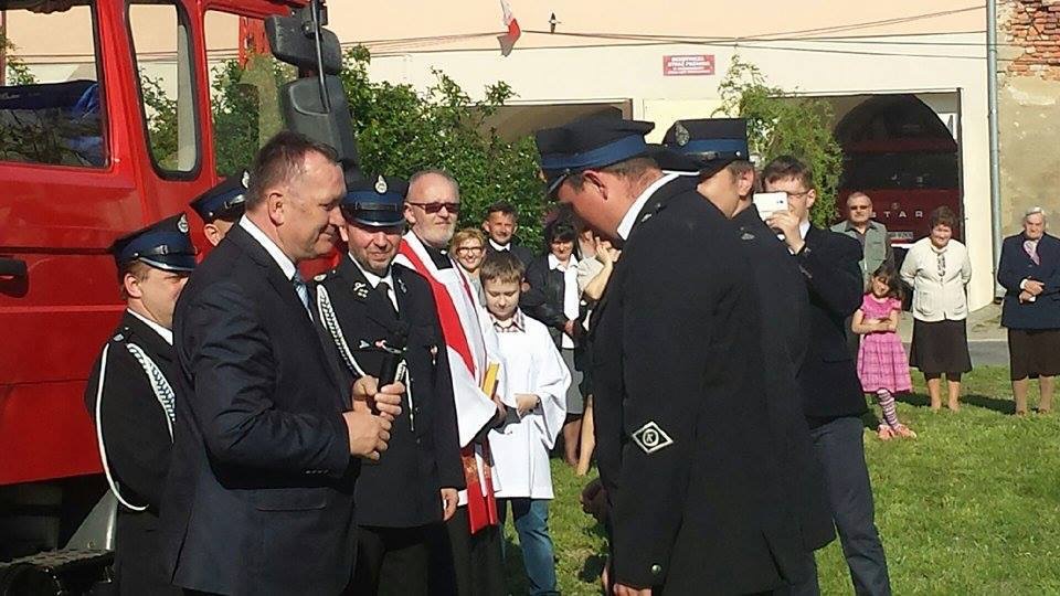 oficjalne przekazanie samochodu